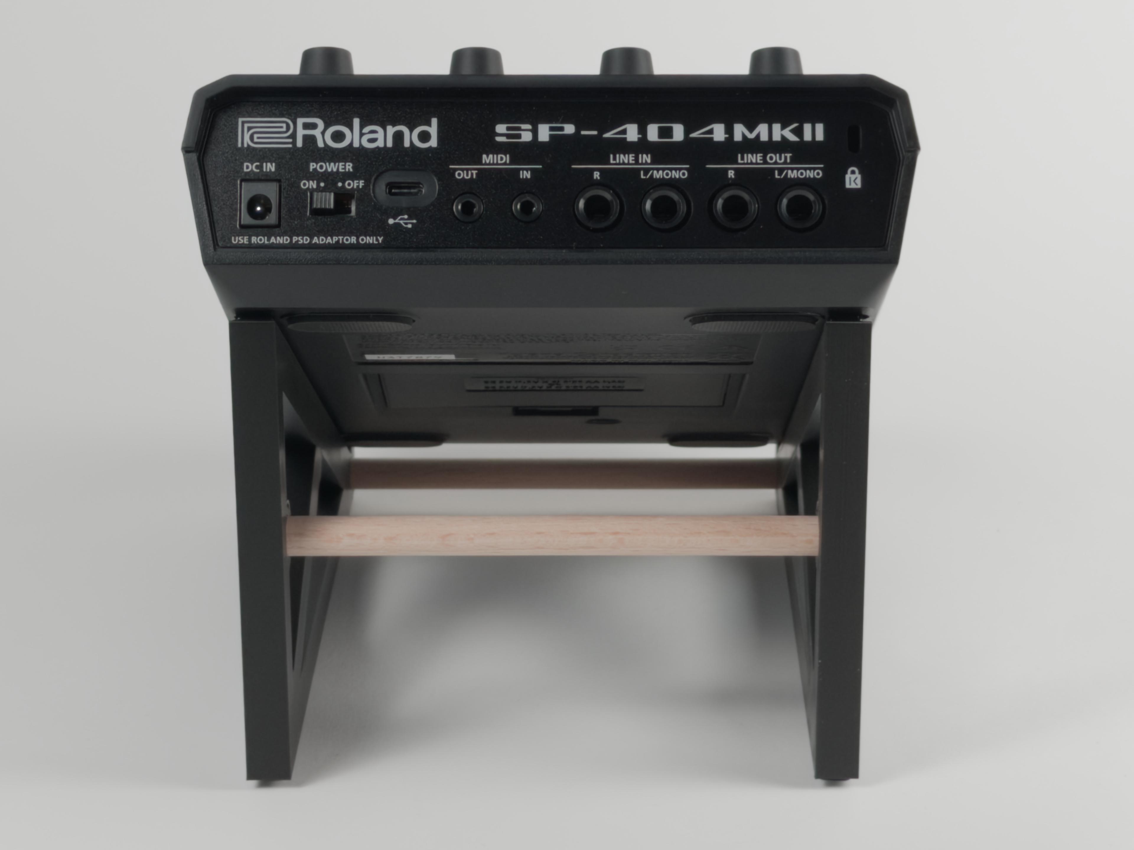 Roland SP-404MKII stand